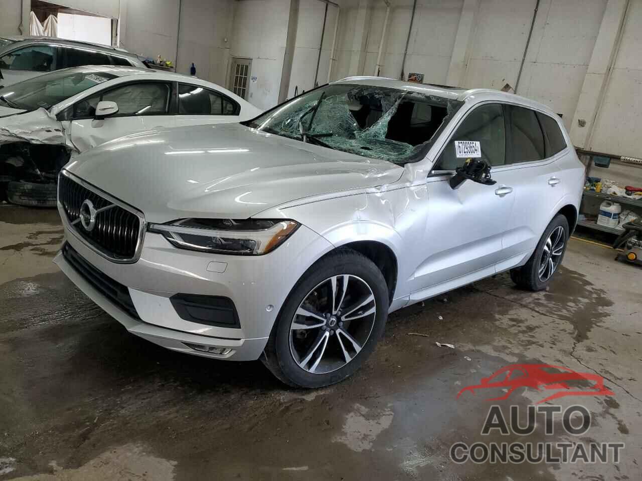 VOLVO XC60 2018 - YV4A22RK0J1001964