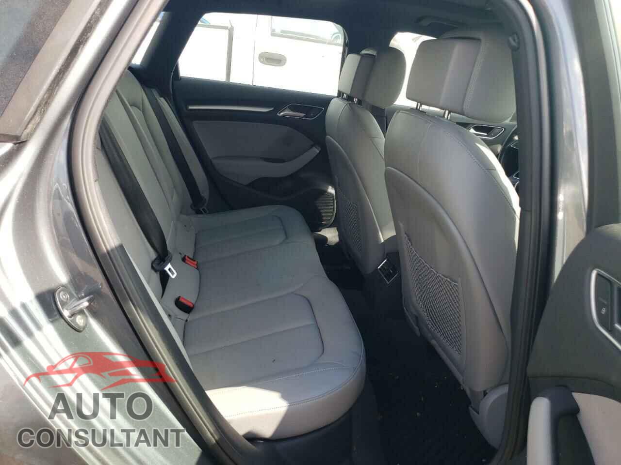 AUDI A3 2017 - WAUUPBFF0HA040098