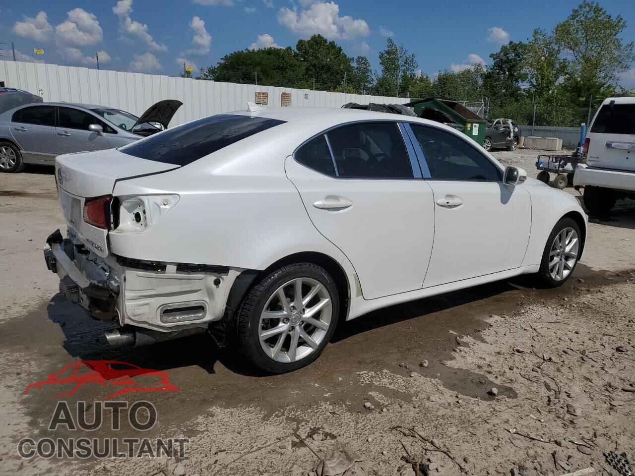 LEXUS IS 2011 - JTHCF5C25B5050936