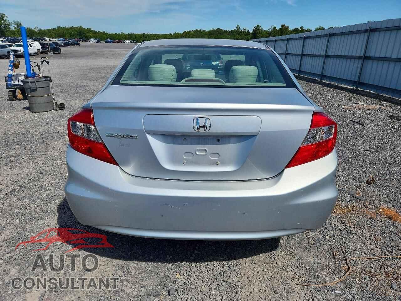 HONDA CIVIC 2012 - 2HGFB2F88CH608816