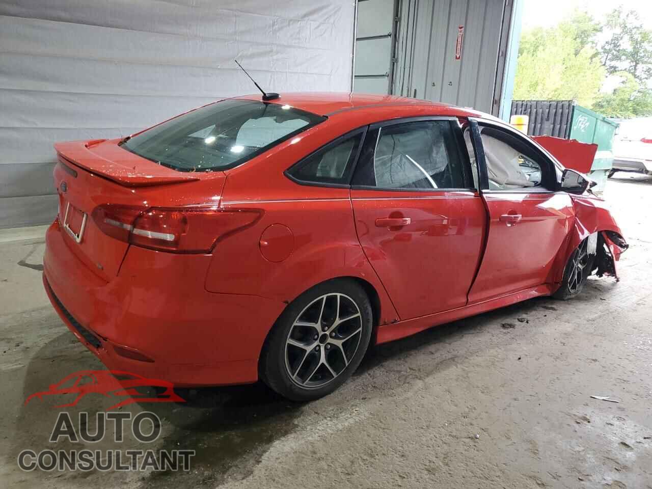 FORD FOCUS 2016 - 1FADP3F29GL236152