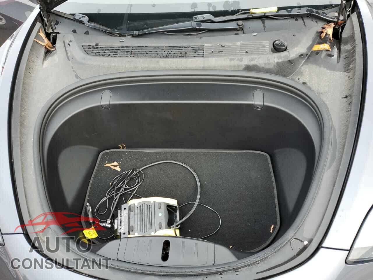 TESLA MODEL 3 2019 - 5YJ3E1EB2KF440451