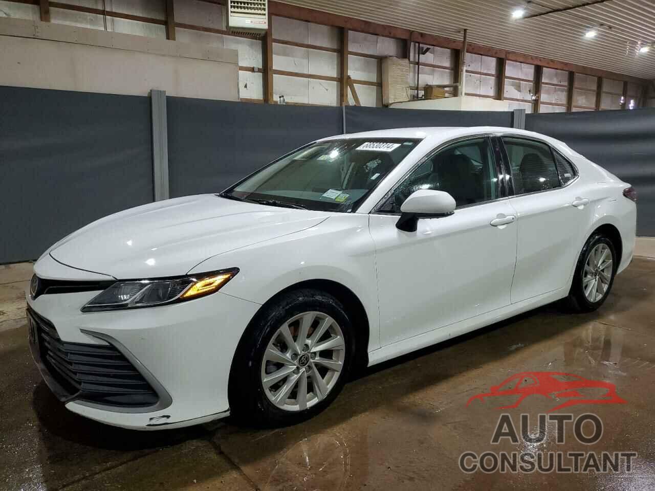 TOYOTA CAMRY 2022 - 4T1C11AK5NU059704