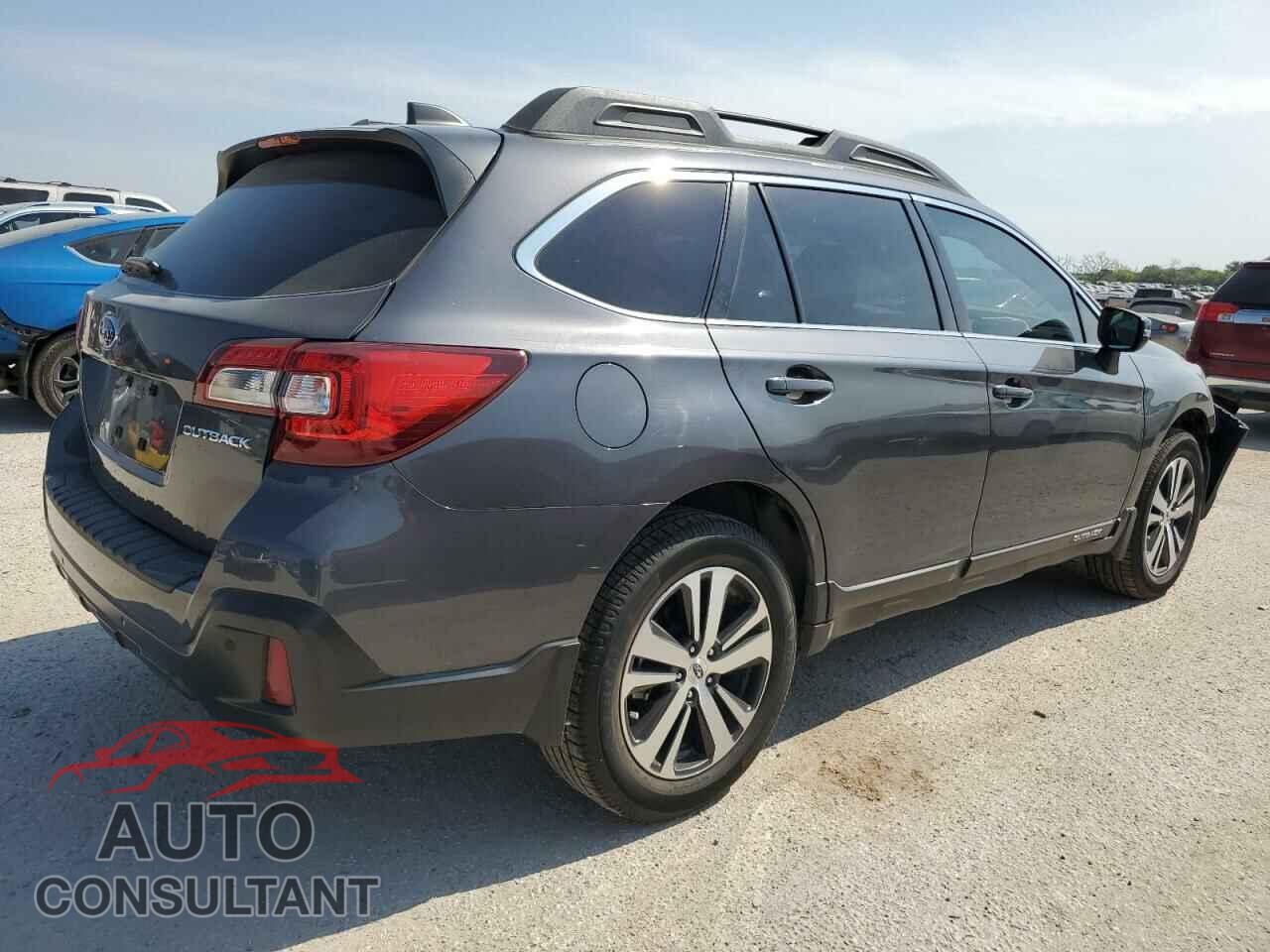 SUBARU OUTBACK 2018 - 4S4BSANC2J3265199