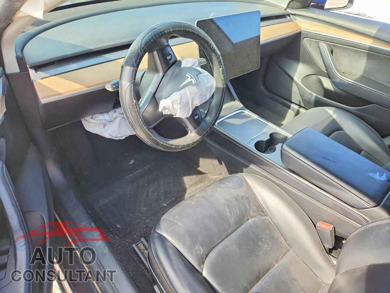 TESLA MODEL 3 2022 - 5YJ3E1EA4NF192103