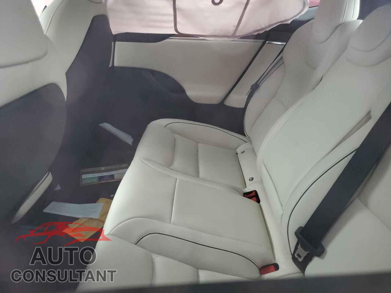 TESLA MODEL S 2021 - 5YJSA1E64MF438617
