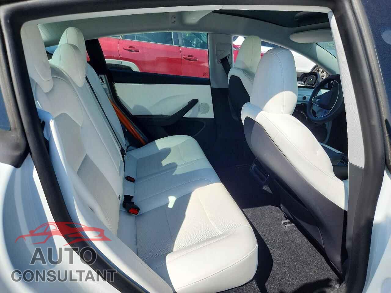 TESLA MODEL 3 2024 - 5YJ3E1EA3RF867400