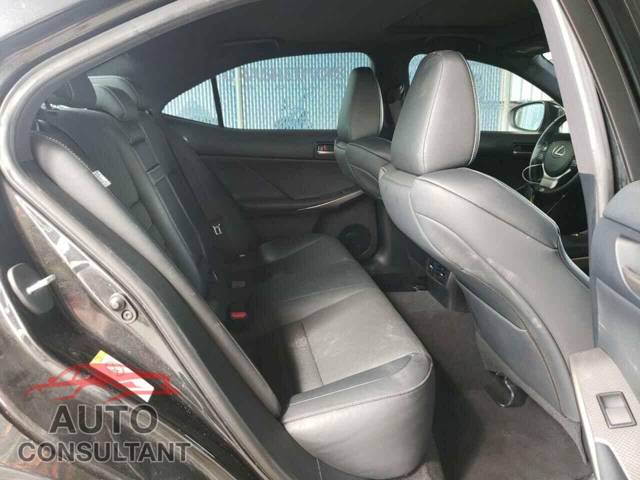 LEXUS IS 2018 - JTHBA1D25J5072435