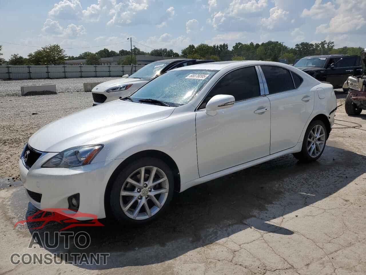 LEXUS IS 2011 - JTHCF5C25B5050936