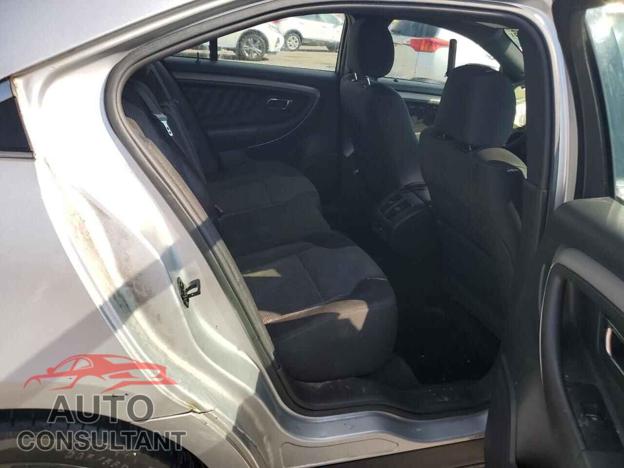 FORD TAURUS 2016 - 1FAHP2E80GG106948