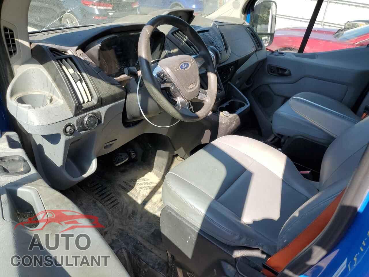 FORD TRANSIT 2017 - 1FTYR2CM2HKA77181