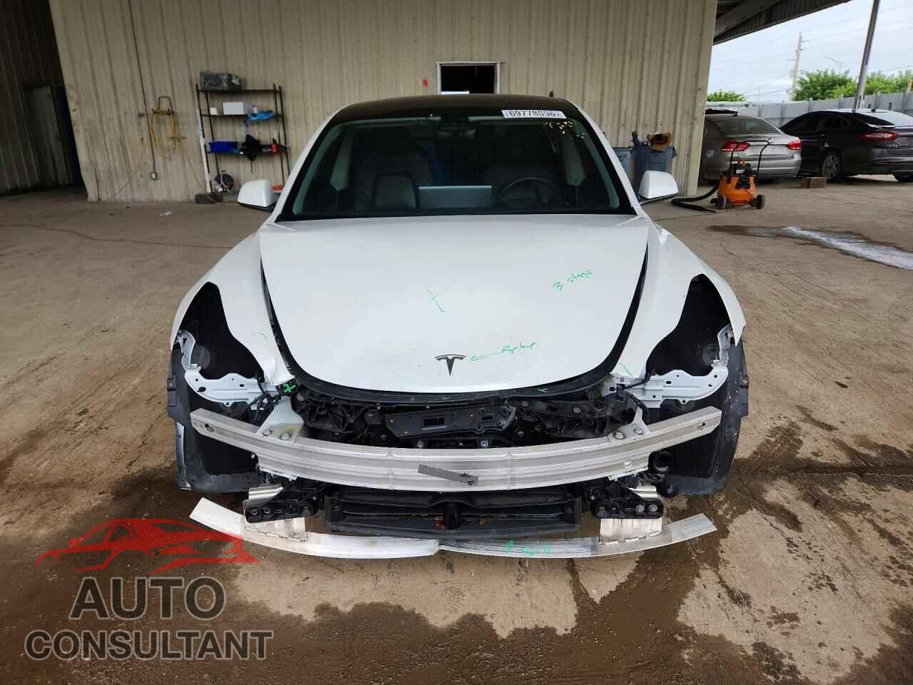 TESLA MODEL 3 2021 - 5YJ3E1EA4MF092095