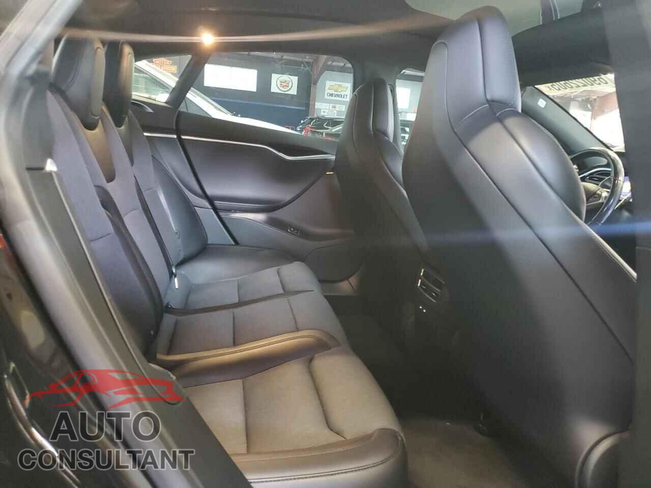 TESLA MODEL S 2017 - 5YJSA1E28HF212163