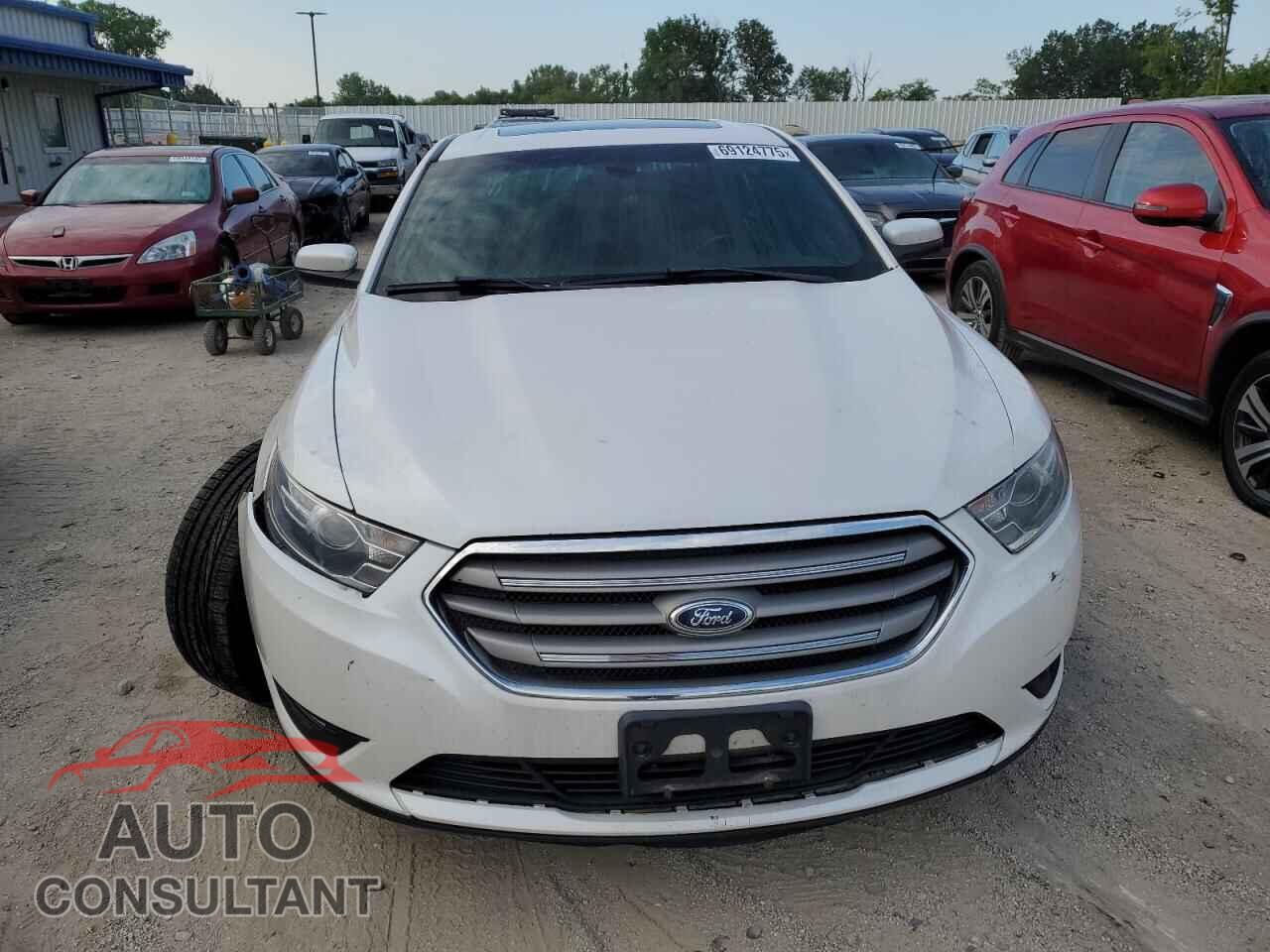 FORD TAURUS 2015 - 1FAHP2E87FG166921