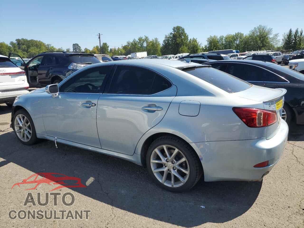 LEXUS IS 2011 - JTHCF5C29B5049126