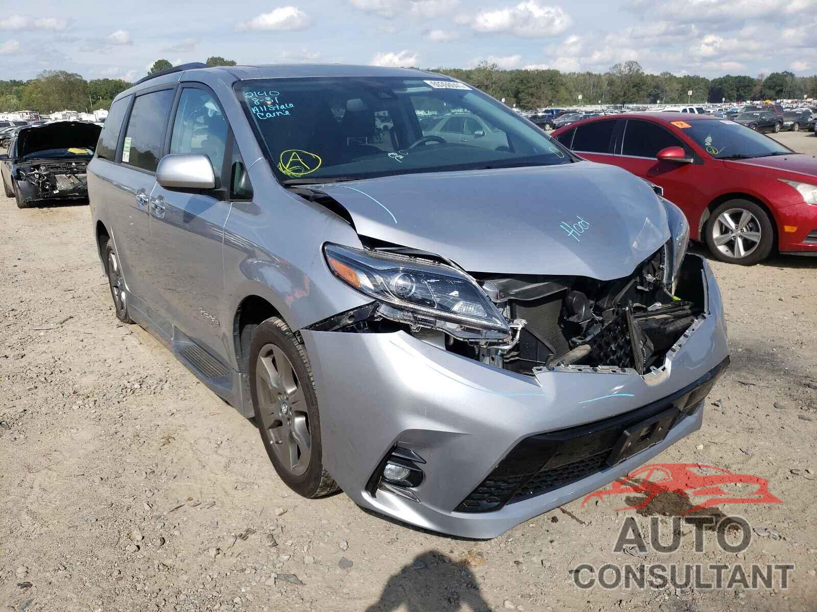 TOYOTA SIENNA 2018 - 5TDXZ3DC3JS965377