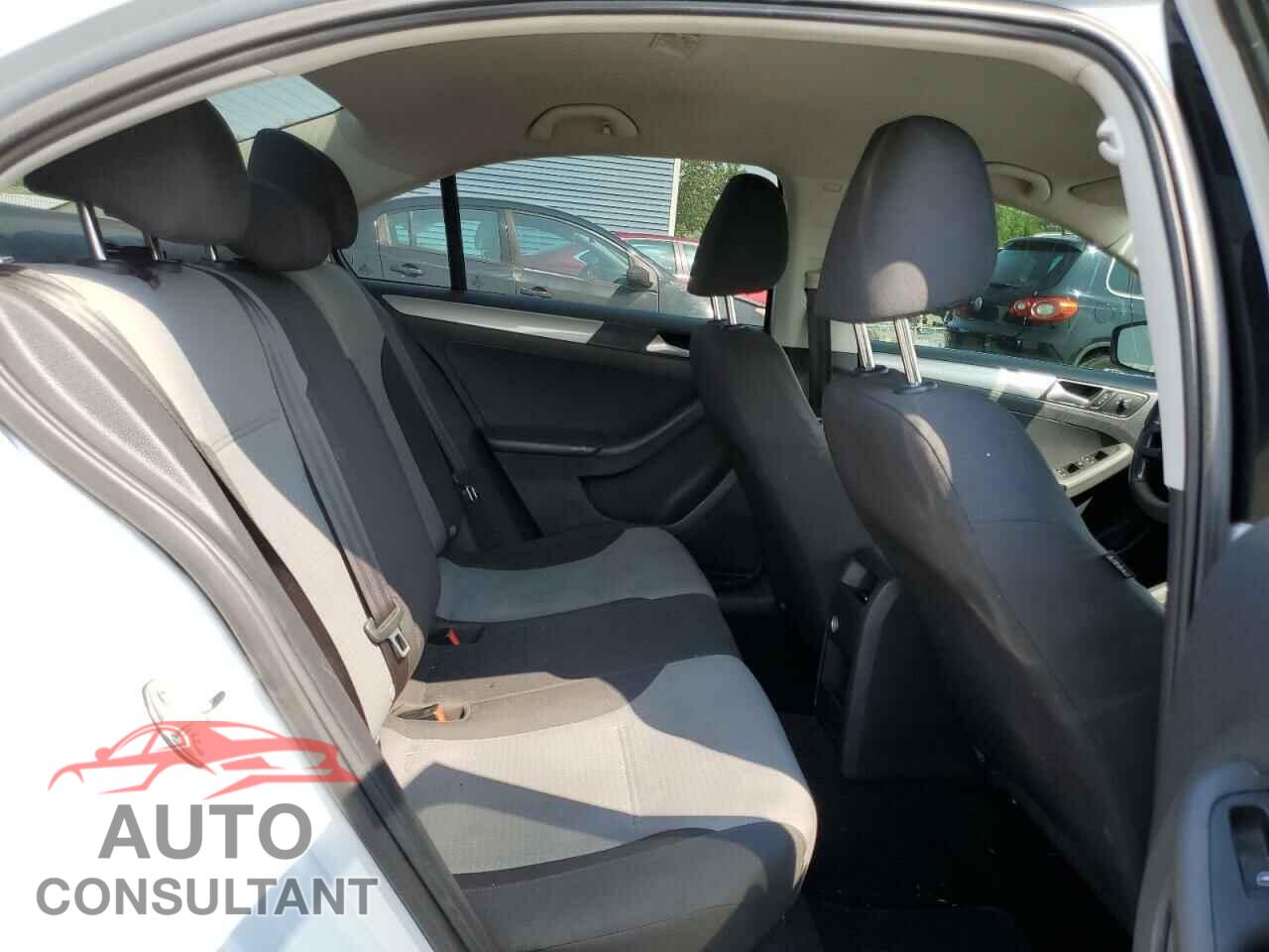 VOLKSWAGEN JETTA 2017 - 3VW2B7AJ5HM370871