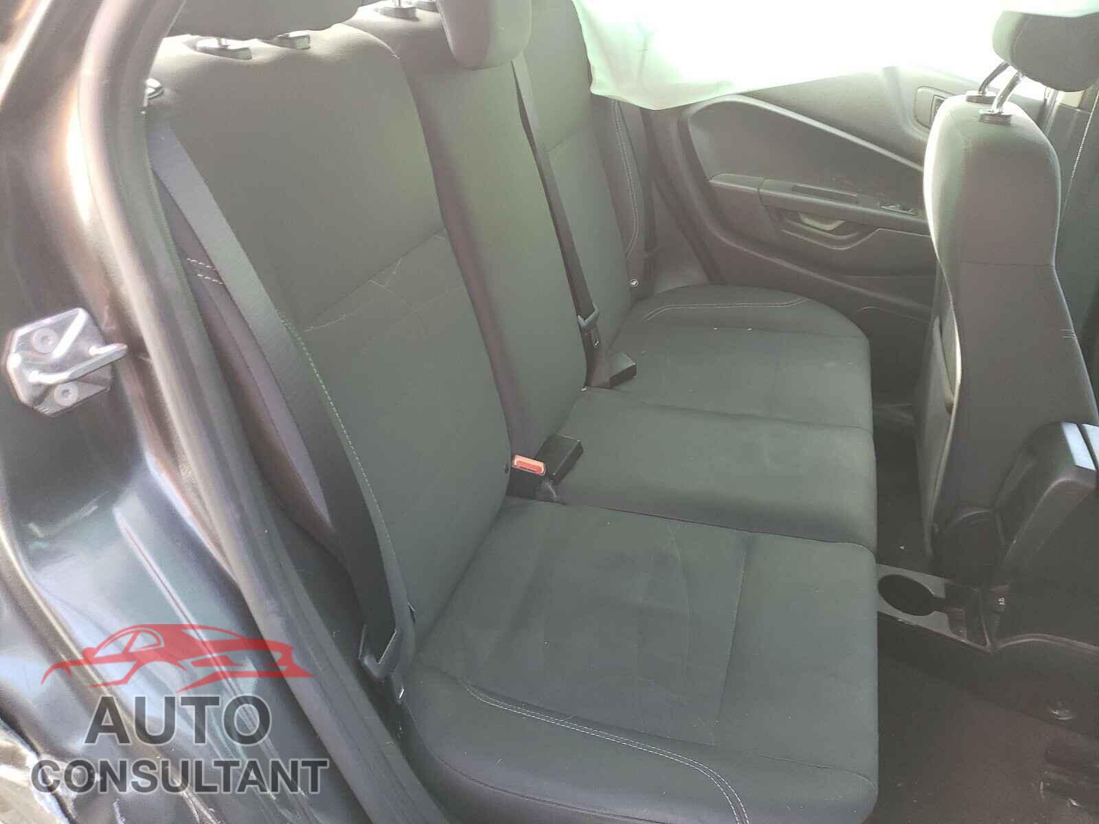 FORD FIESTA 2017 - 3FADP4EJ5HM135821