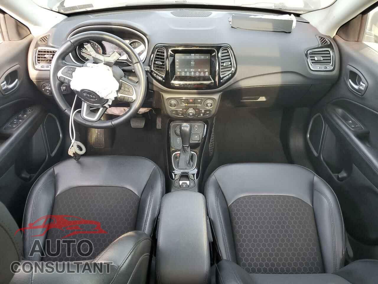 JEEP COMPASS 2020 - 3C4NJDBB5LT245408