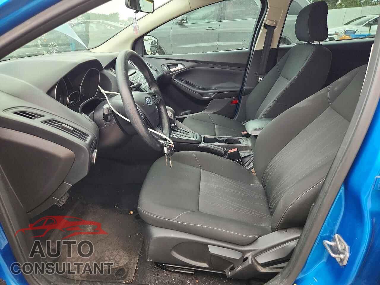 FORD FOCUS 2017 - 1FADP3F23HL254356