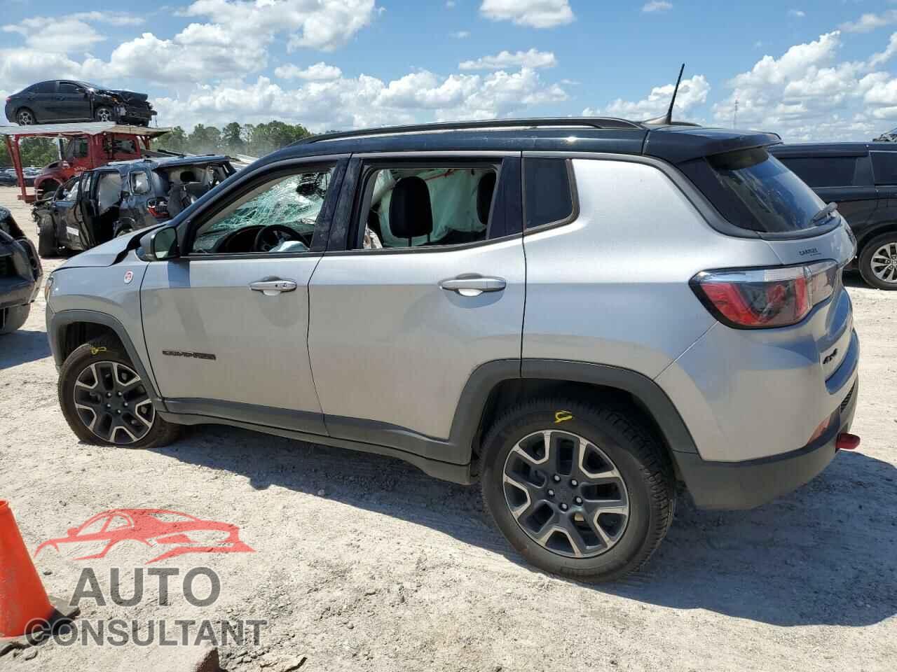 JEEP COMPASS 2019 - 3C4NJDDB3KT739794
