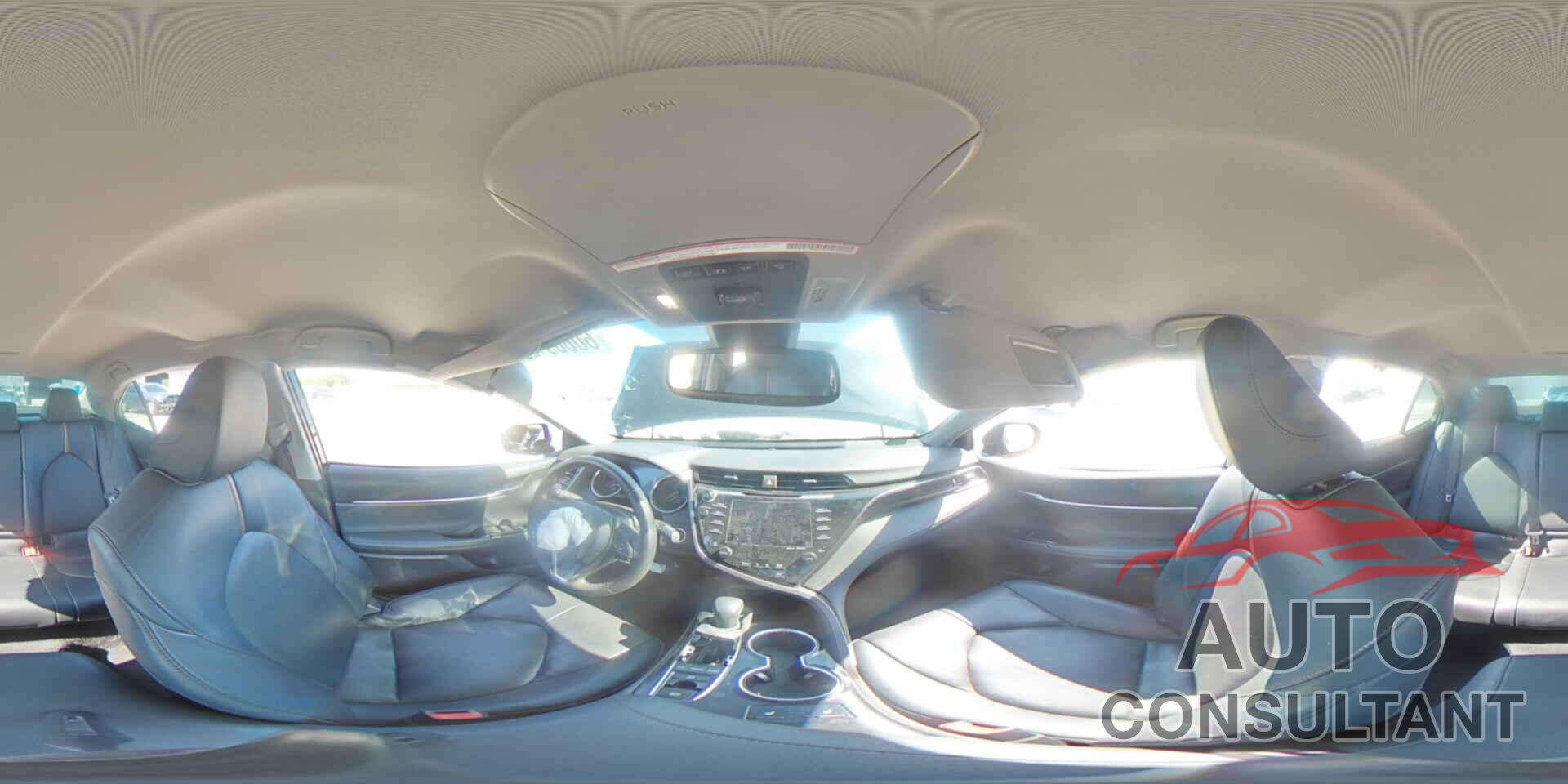 TOYOTA CAMRY 2020 - 4T1F11AK4LU899418