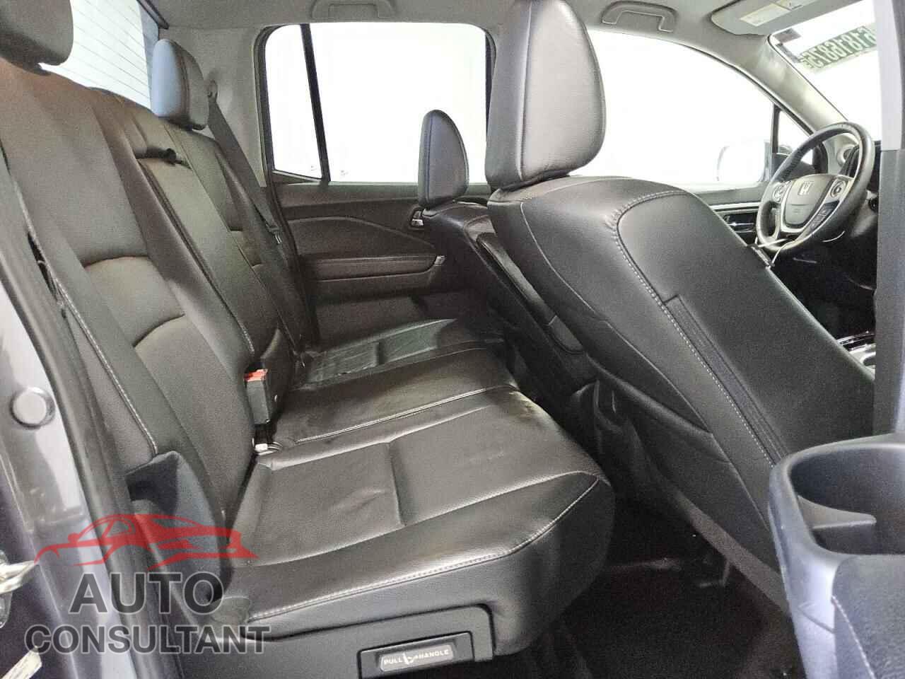 HONDA RIDGELINE 2017 - 5FPYK2F65HB002111