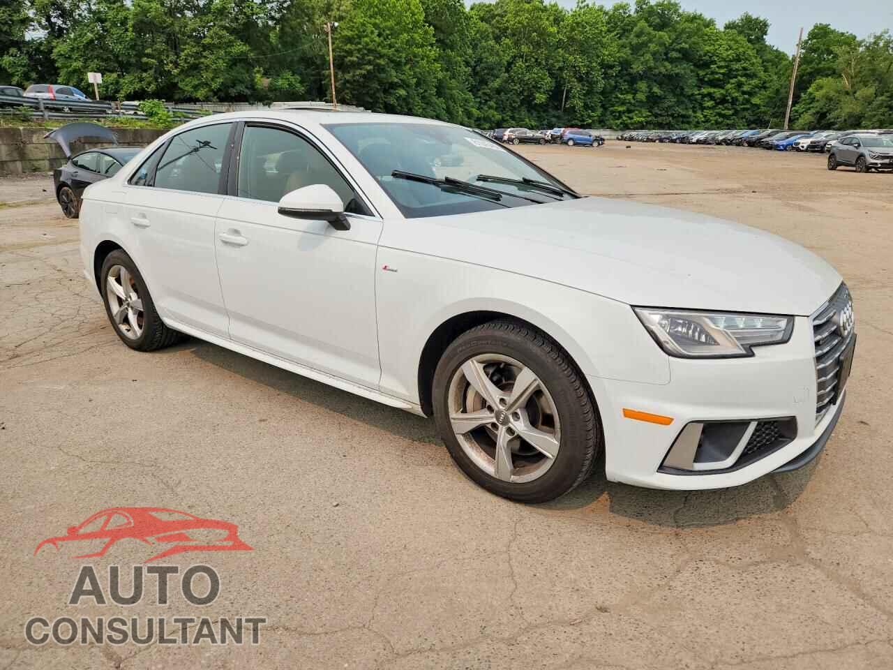 AUDI A4 2019 - WAUDNAF45KN018872