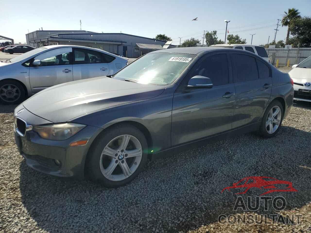 BMW 3 SERIES 2013 - WBA3B1C58DK128983