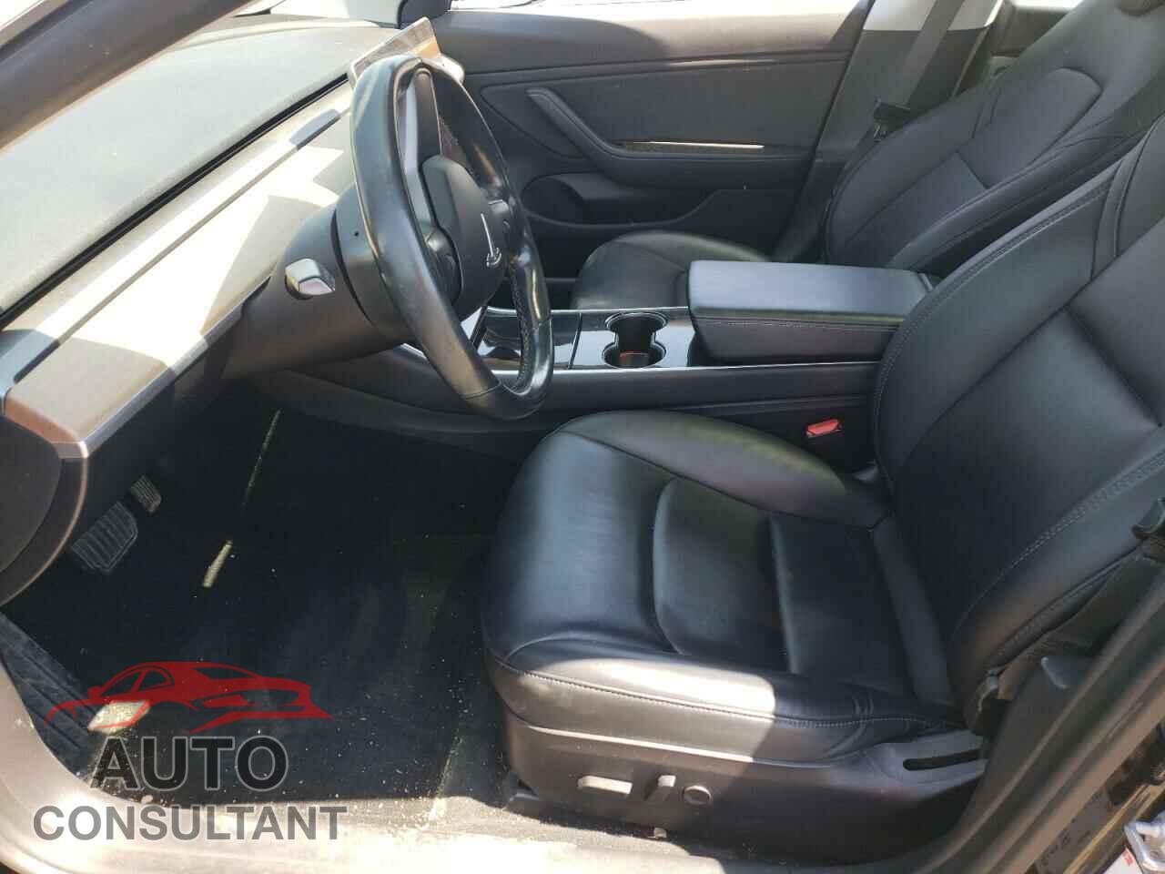 TESLA MODEL 3 2018 - 5YJ3E1EB2JF095016