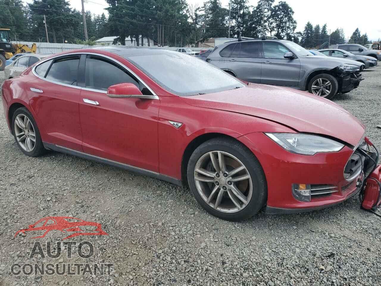 TESLA MODEL S 2015 - 5YJSA1H18FF082160