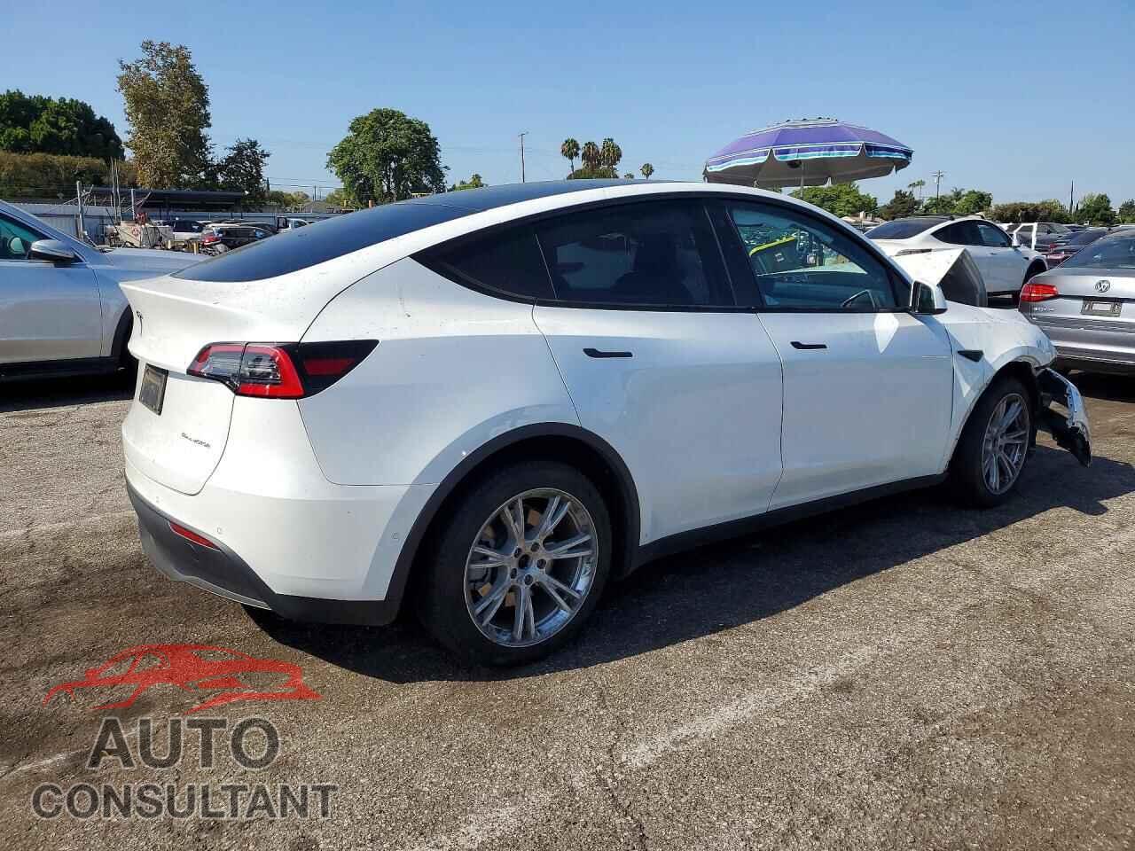 TESLA MODEL Y 2021 - 5YJYGDEEXMF069523