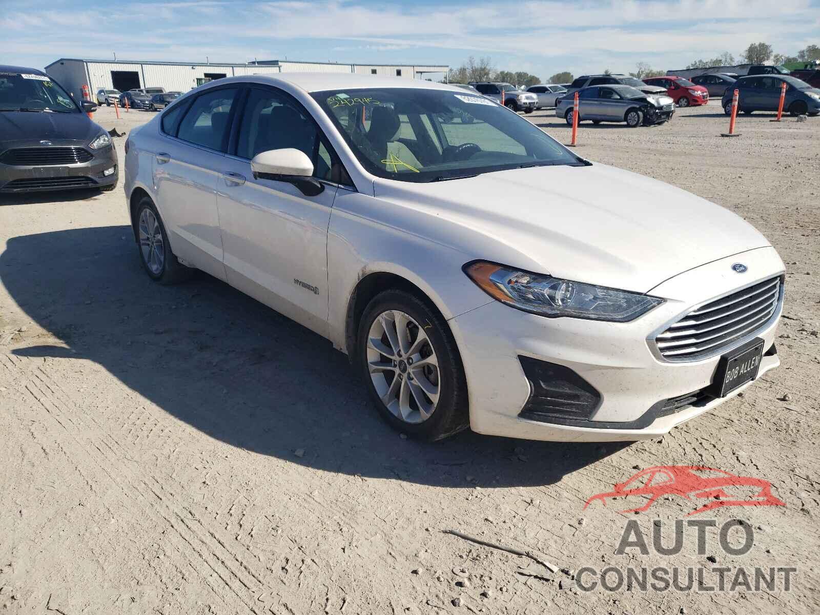 FORD FUSION 2019 - 3FA6P0LU9KR242945