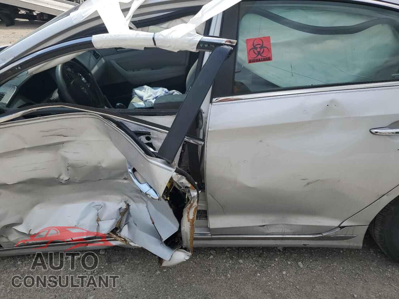 HYUNDAI SONATA 2016 - KMHE24L18GA028608