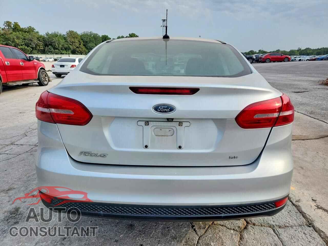 FORD FOCUS 2017 - 1FADP3F26HL325727