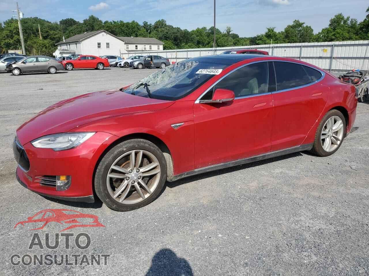 TESLA MODEL S 2015 - 5YJSA1E24FF118598