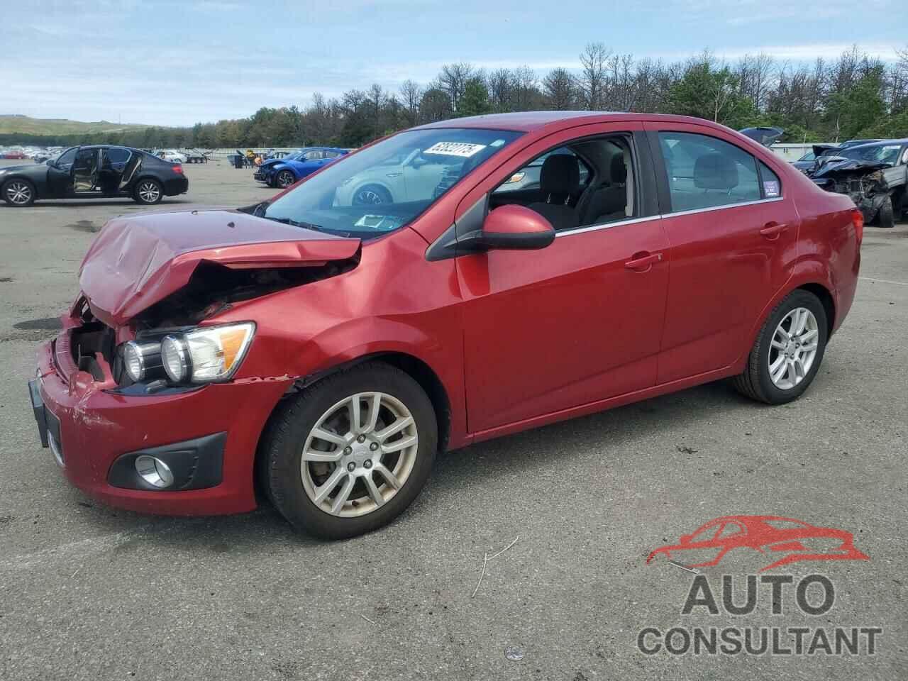 CHEVROLET SONIC 2012 - 1G1JC5SH0C4232244