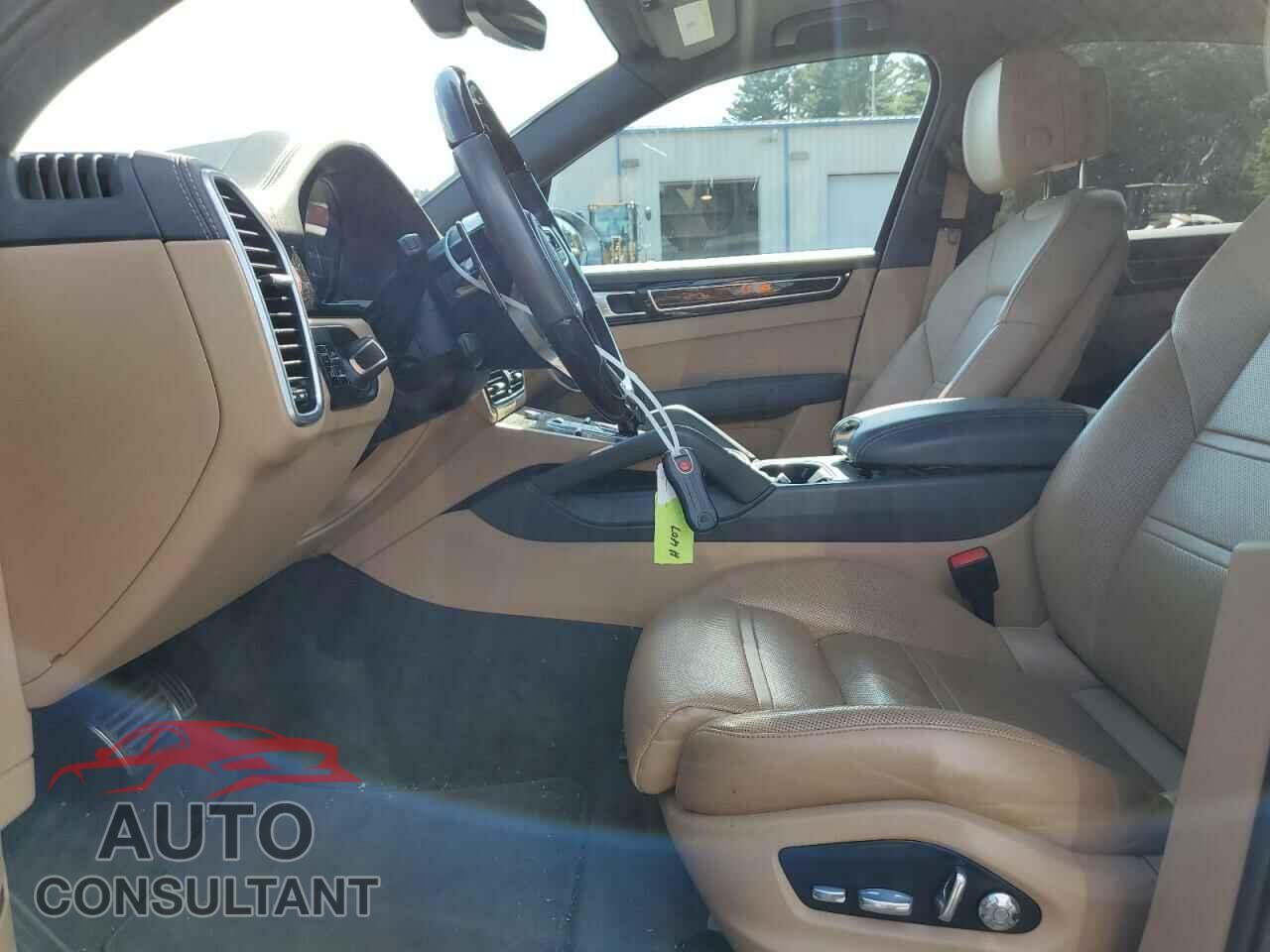PORSCHE CAYENNE 2019 - WP1AB2AY3KDA62159