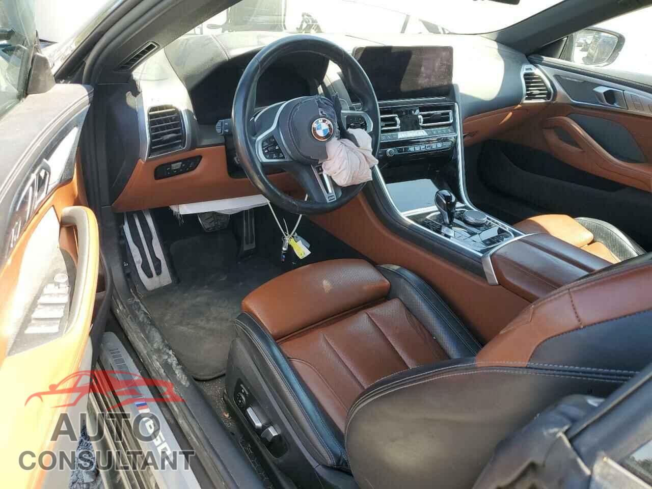 BMW M8 2024 - WBAFY4C04RCR49114