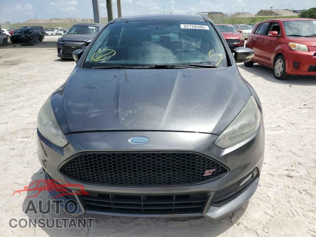 FORD FOCUS 2017 - 1FADP3L90HL310156