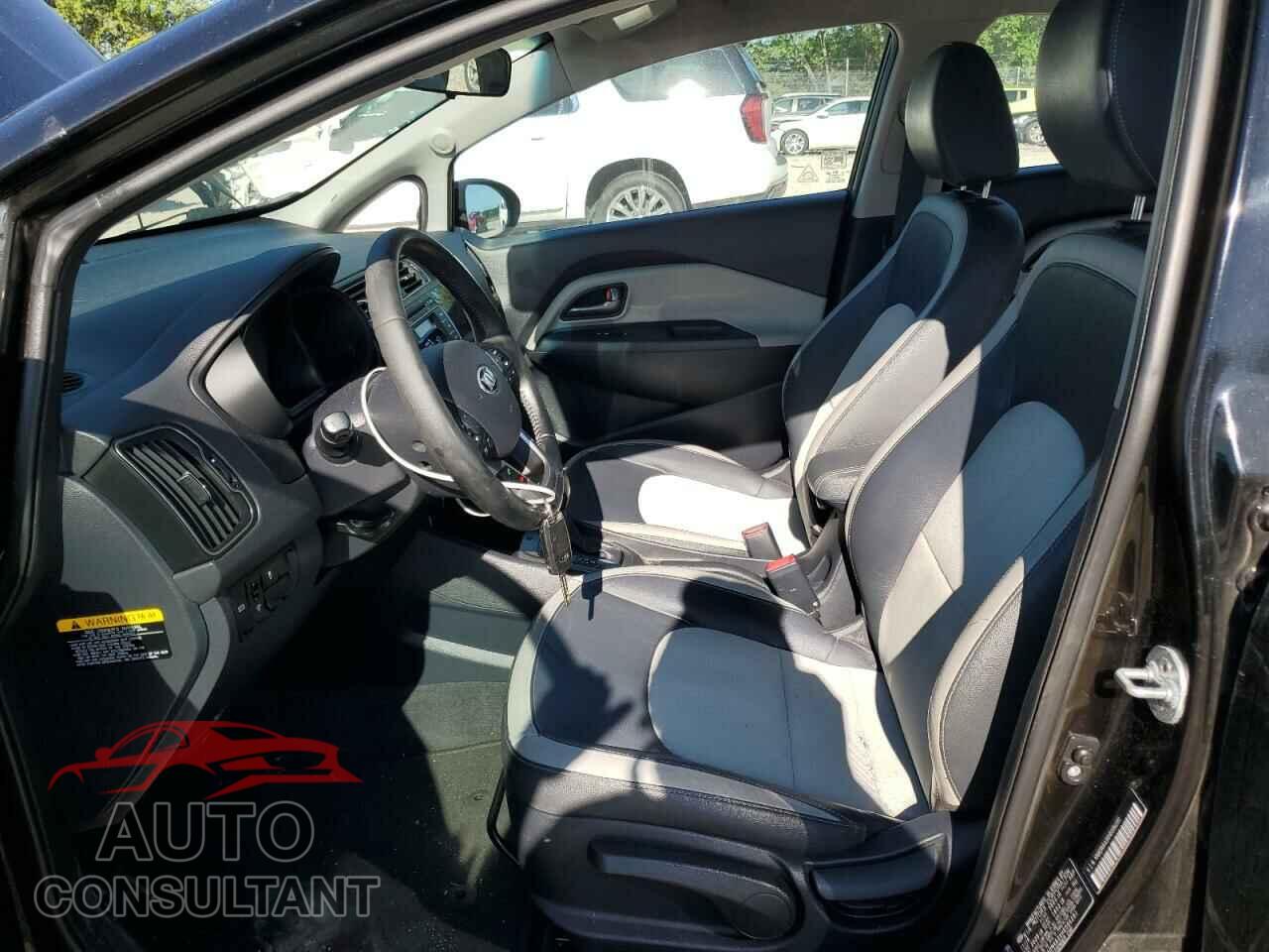 KIA RIO 2017 - KNADN4A3XH6086281
