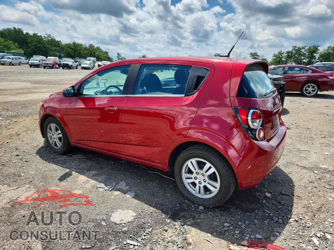 CHEVROLET SONIC 2012 - 1G1JC6SH8C4176284