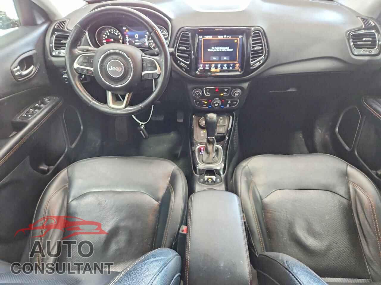 JEEP COMPASS 2018 - 3C4NJDCB9JT280822