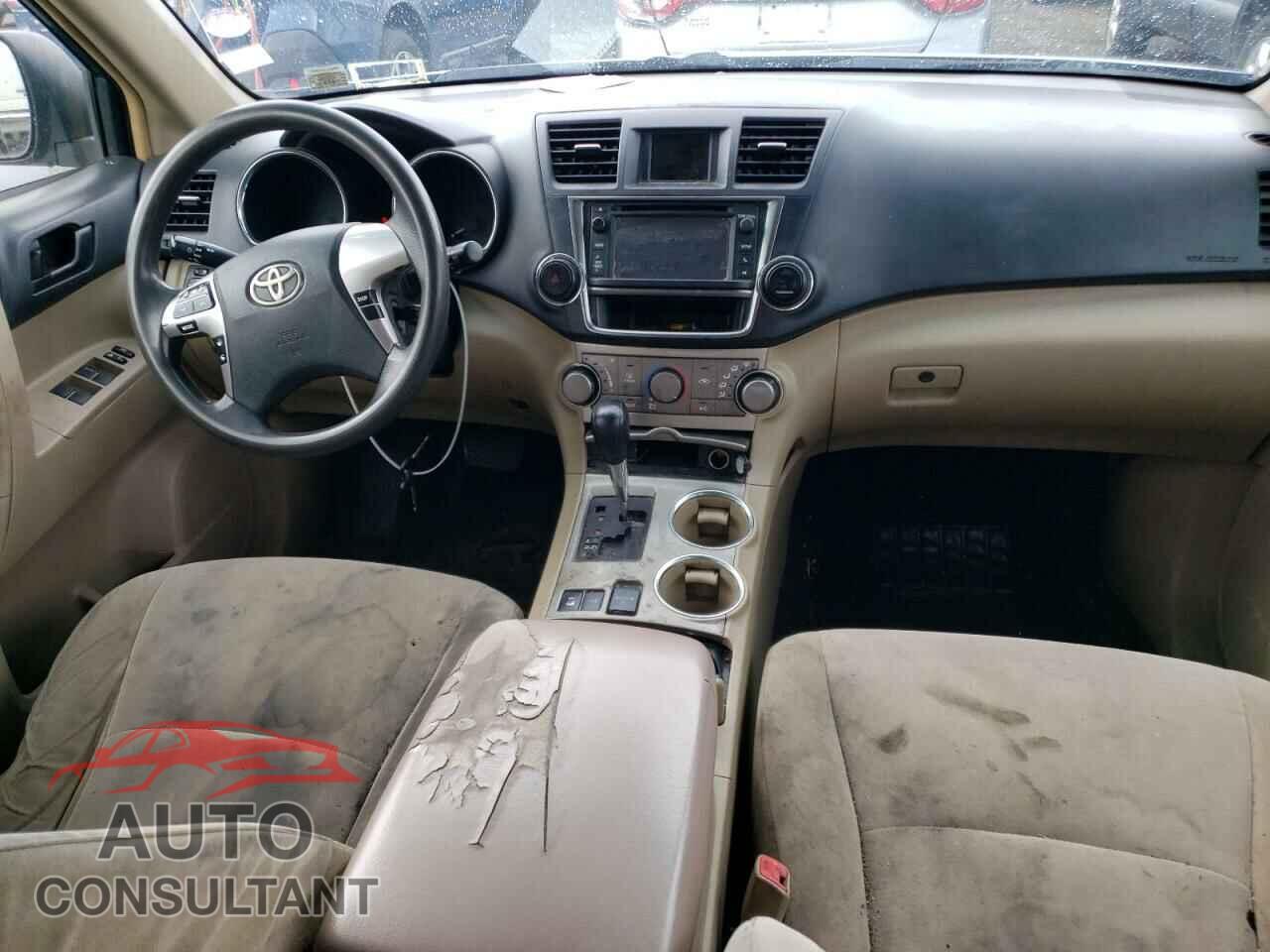TOYOTA HIGHLANDER 2013 - 5TDBK3EH8DS240760