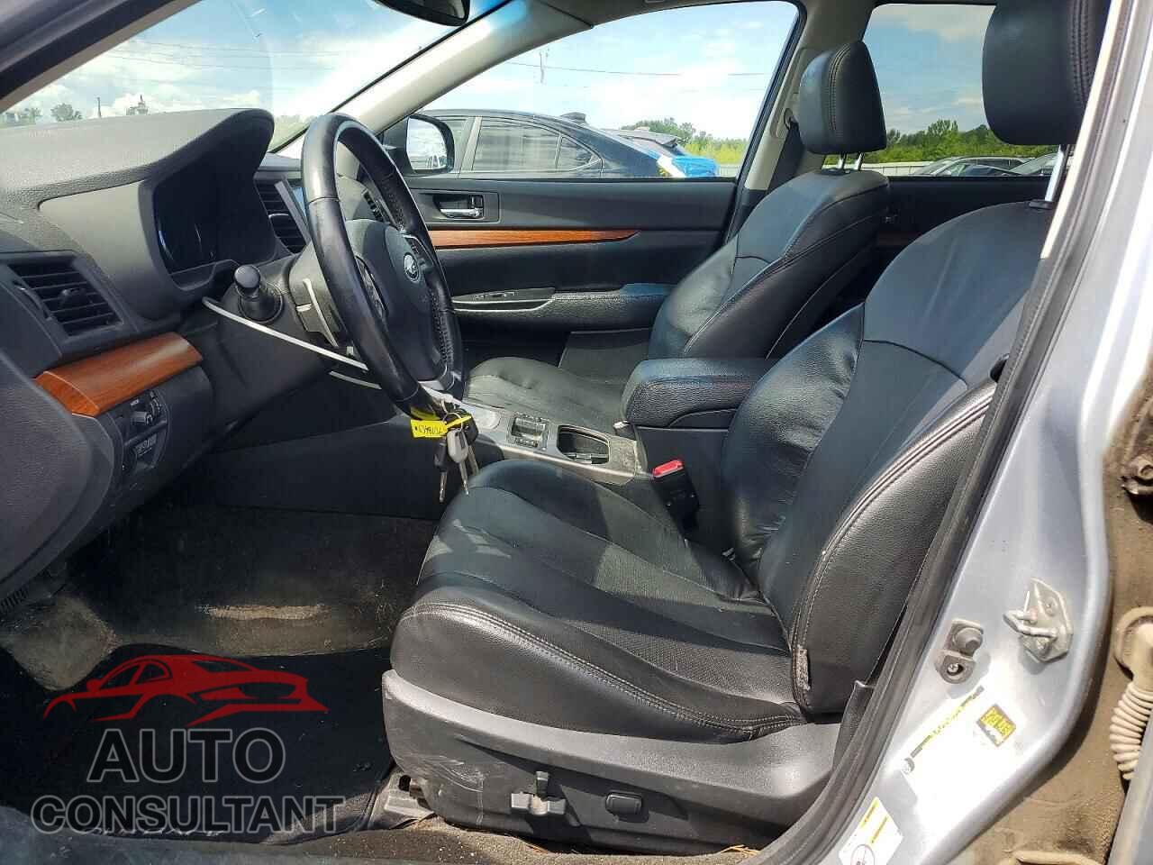 SUBARU OUTBACK 2014 - 4S4BRGMC8E3211007
