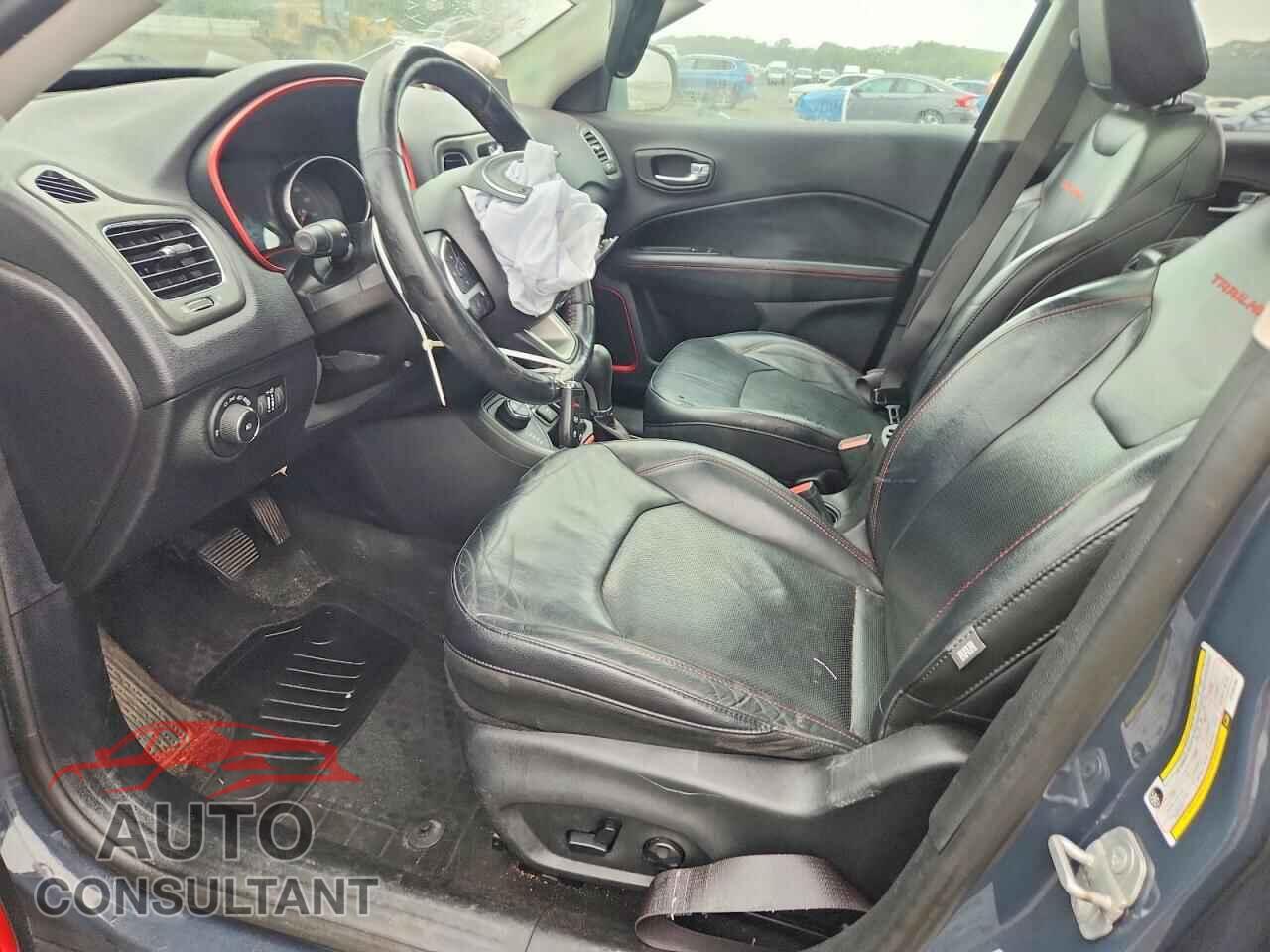 JEEP COMPASS 2018 - 3C4NJDDB5JT130186
