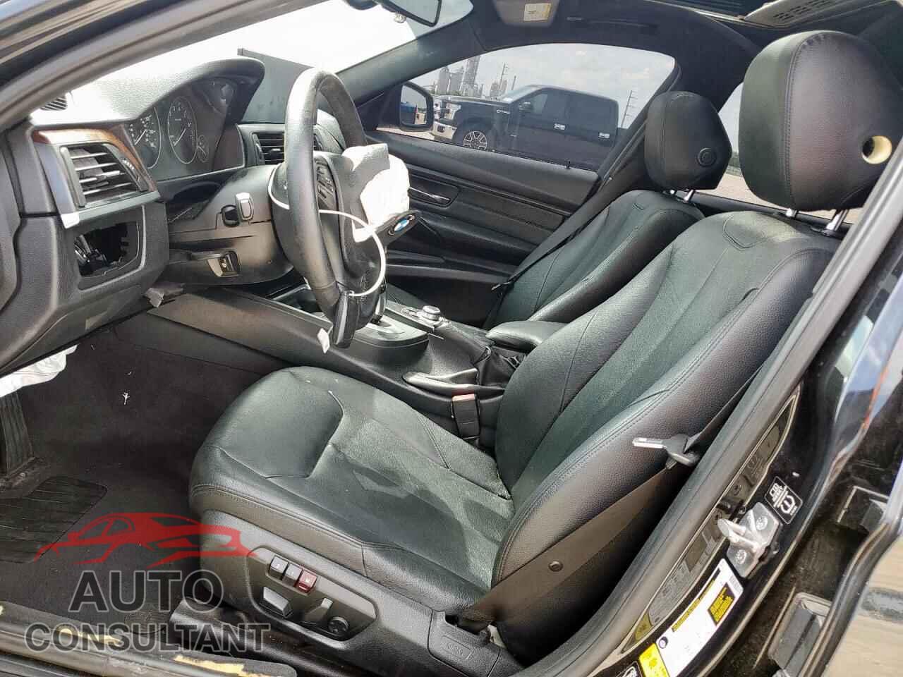 BMW 3 SERIES 2013 - WBA3B3C5XDF538608