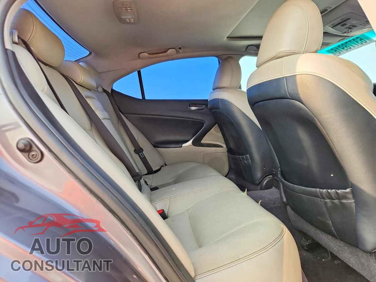 LEXUS IS 2012 - JTHBF5C21C5182606