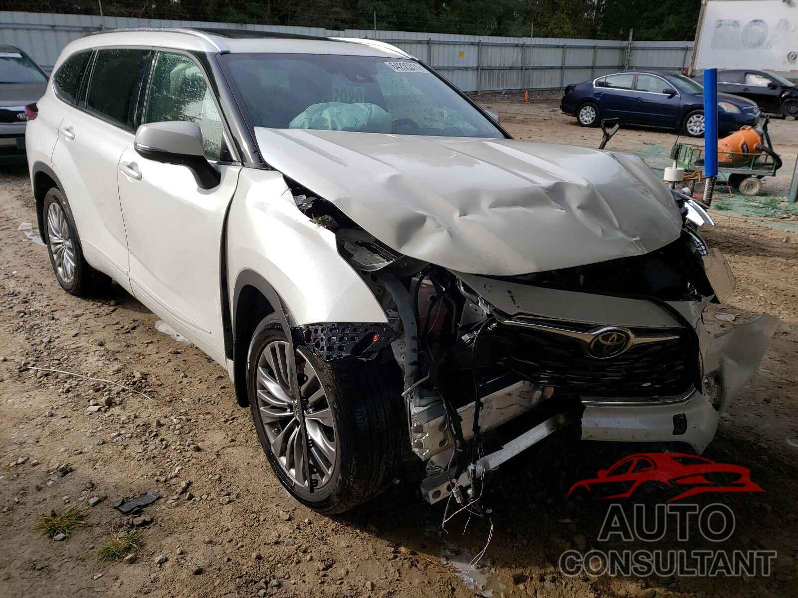 TOYOTA HIGHLANDER 2020 - 5TDFZRBHXLS030132