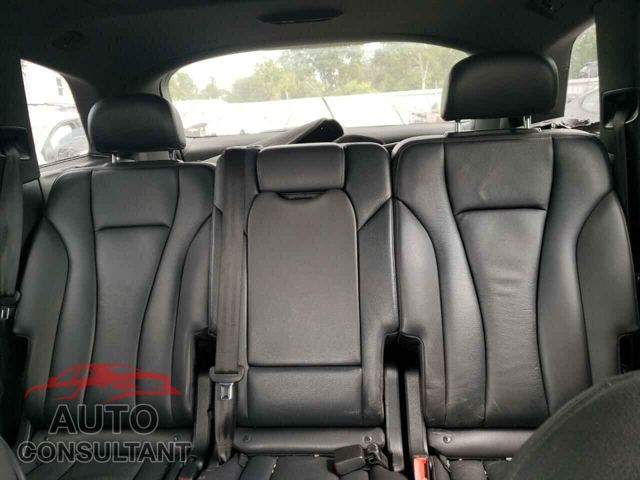 AUDI Q7 2017 - WA1AAAF74HD018558